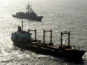 Selon la Marine angolaise, un pétrolier grec déclare une fausse attaque de pirates au large de ses côtes | Newsletter navale | Scoop.it