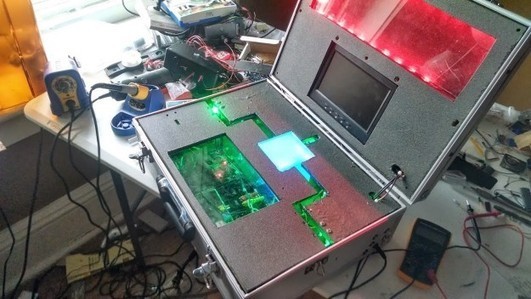 Tesseract projector made out of Raspberry Pi an...