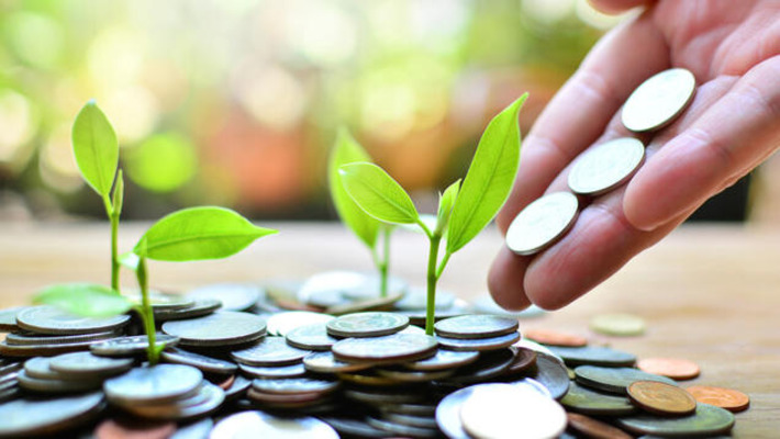 4 Ways To Stop Saving Money and Start Building Wealth | Wealth Management Report - Living Your Dreams | Scoop.it