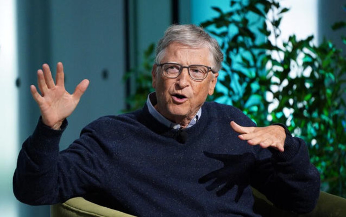 Bill Gates: Ban AI from taking some jobs from humans | Family Office & Billionaire Report - Empowering Family Dynasties | Scoop.it