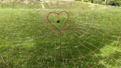 Wela: “Trapped Love” | Art Installations, Sculpture, Contemporary Art | Scoop.it