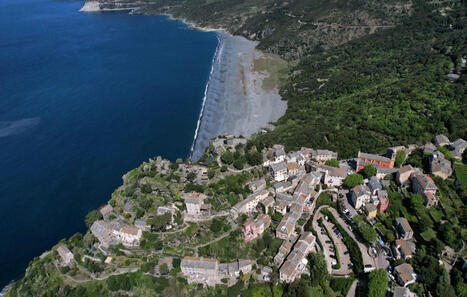 Corse : Deux plages noires riches en nickel font l’objet d’un projet minier | Biodiversité - @ZEHUB on Twitter | Scoop.it