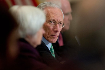 With Liftoff Done, the Fed Revisits a $4.5 Trillion Quandary | Financial Markets Report  - Transforming Money Into Wealth | Scoop.it