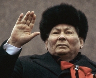 Chernenko Is Dead in Moscow at 73; Gorbachev Succeeds Him and Urges Arms Control and Economic Vigor | A-level: Crisis of Communism, 1953-2000 | Scoop.it