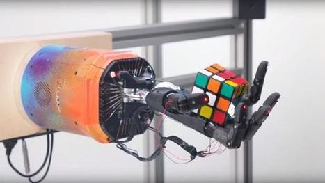 Un robot résout un Rubik’s Cube avec une seule main | Robots, ChatBots et transhumanisme...ce n'est plus de la Science Fiction ! | Scoop.it