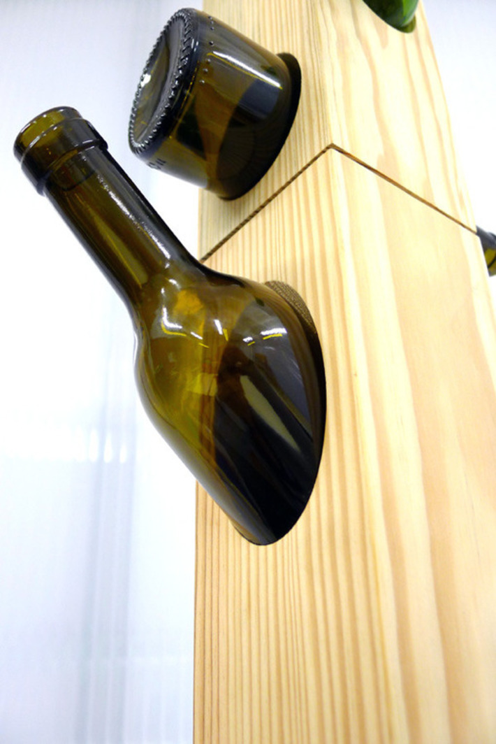 Bottle Coat Rack by Daniela Maria Neiva Cruz &raquo; Yanko Design | D&eacute;couvrir, se former et faire | Scoop.it