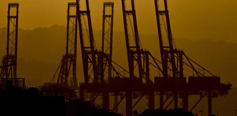 Le r&eacute;seau portuaire de la Chine se concentre autour des routes les plus risqu&eacute;es de la plan&egrave;te&hellip; et ce n&rsquo;est pas un&nbsp;hasard | Mobilit&eacute; et territoires | Scoop.it