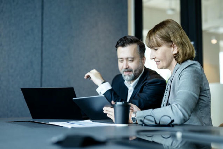 Family offices keep 'strong bias to the U.S.' amid market turmoil, UBS survey finds | Family Office & Billionaire Report - Empowering Family Dynasties | Scoop.it