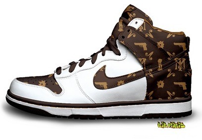 Nike Princess Peach SB Dunk Super Mario Sneakers SO COOL Nike Princess Peach SB Dunk Super Mario Sneakers SO COOL
