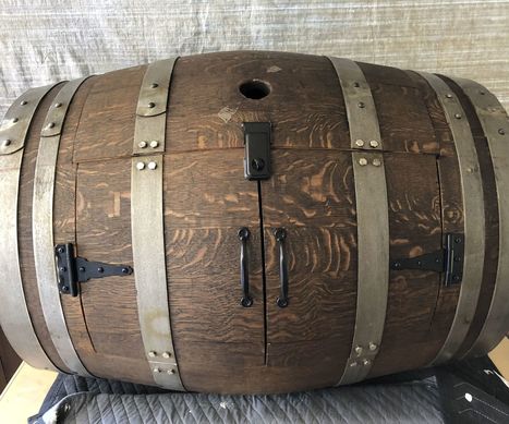 Wine Barrel Wardrobe | Daily DIY | Scoop.it
