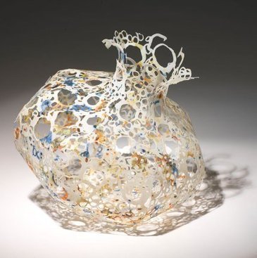 Bulbous vessels from plastic milk bottles | 1001 Light ideas ! | Scoop.it