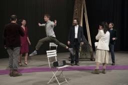 Des Caravelles et des batailles, mise en scène d’Éléna Doratiotto et Benoît Piret | Revue de presse théâtre | Scoop.it