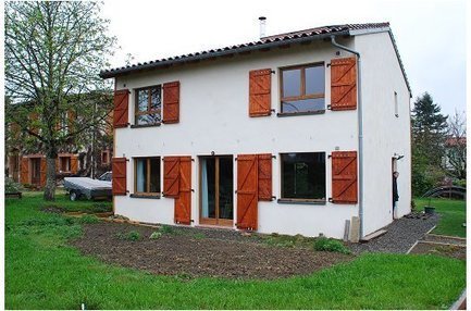 Le Cerema étudie les performances hygrothermiques d’une maison en terre et paille | Build Green, pour un habitat écologique | Scoop.it