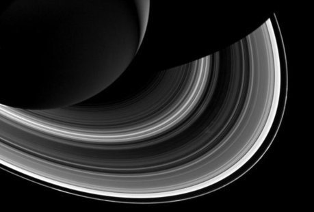 Mystery of Missing Bright Spots in Saturn's Rings --Solved by New Cassini Pics | Ciencia-Física | Scoop.it
