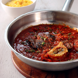 Gestoofde kalfsschenkel met saffraanrisotto. Traditionele Italiaanse Ossobuco - Grand'Italia | La Cucina Italiana - De Italiaanse Keuken - The Italian Kitchen | Scoop.it