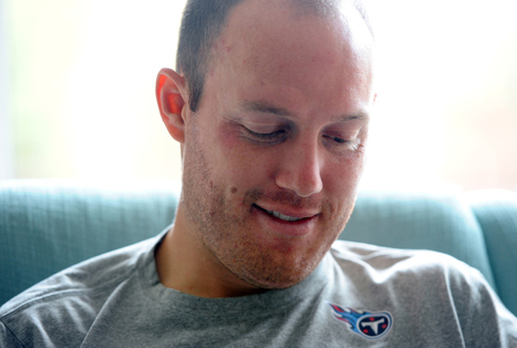 ALS is slowly robbing ex-linebacker Tim Shaw of his muscles. But he won't let that stop him from living. | #ALS AWARENESS #LouGehrigsDisease #PARKINSONS | Scoop.it