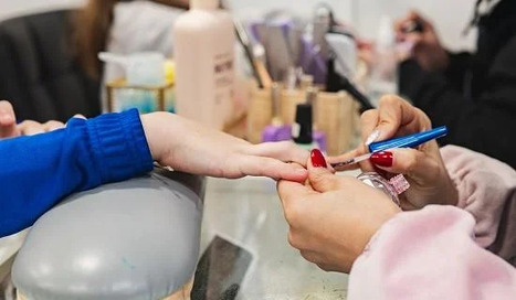 Produits cosmétiques : l’oxyde de diphényl triméthylbenzoyl phosphine (TPO) bientôt interdit | Ministère de l’Économie | Prévention du risque chimique | Scoop.it