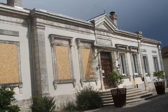 Montfort-en-Chalosse&nbsp;: un budget ob&eacute;r&eacute; par l&rsquo;incendie criminel de la mairie et la mise en place de la vid&eacute;oprotection | Landes - Conseils municipaux & communautaires | Scoop.it