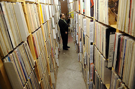 « The Archive », docu sur le plus grand collectionneur de vinyles du monde - Rue89 | Merveilles - Marvels | Scoop.it