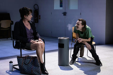 Kliniken, texte de Lars Norén, mise en scène de Julie Duclos | Revue de presse théâtre | Scoop.it