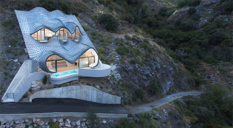 India Art n Design Global Hop : Gaudi-inspired house on the cliff is a work of local genius! | India Art n Design - Architecture | Scoop.it