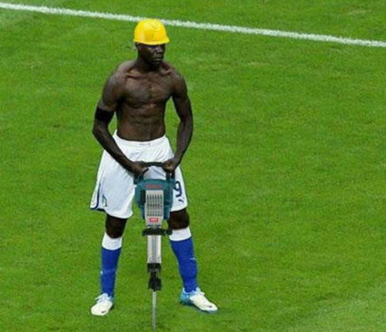 Loltoshop : Mario Balotelli détourné sur le Web ! > Creanum | Découvrir le monde de la photo | Scoop.it