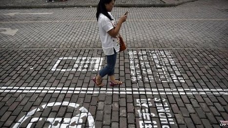 Un trottoir dédié aux utilisateurs de mobiles en Chine | Chine | Scoop.it