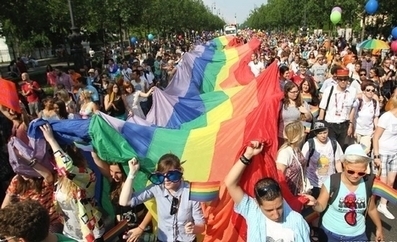 Record d'affluence et pas d'incident à la Gay Pride | 16s3d: Bestioles, opinions & pétitions | Scoop.it