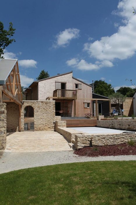 " Patrice Bideau Architecte Creates a Bioclimatic House in Port of Saint Goustan " -  Family Home | Architecture, maisons bois & bioclimatiques | Scoop.it