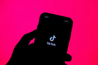 Commission d'enquête TikTok : le rapport préconise l'interdiction des réseaux sociaux aux moins de 15 ans | CREADOC Nice | Scoop.it