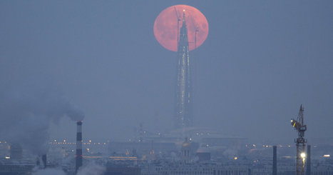Breathtaking Photos Show The 'Super Blue Blood Moon' Around The World | Chris McGonigal & Hayley Miller | HuffPost.com | Schools + Libraries + Museums + STEAM + Digital Media Literacy + Cyber Arts + Connected to Fiber Networks | Scoop.it