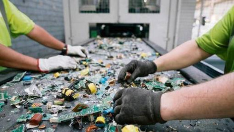 L’ancienne usine Bénédictine, à Tourville-les-Ifs, reconvertie dans le recyclage des déchets électroniques | Une semaine d'actu - Newsletter de veille de l'AURH | Scoop.it