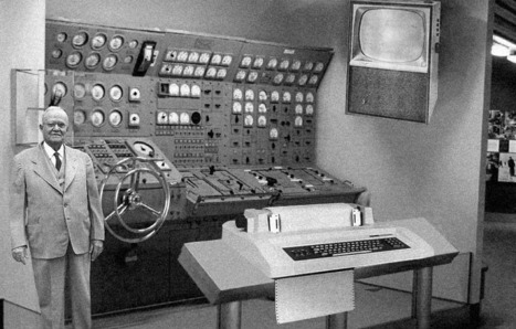 After 30 years, IBM says PC going way of vacuum tube and typewriter | Amazing Science | Scoop.it