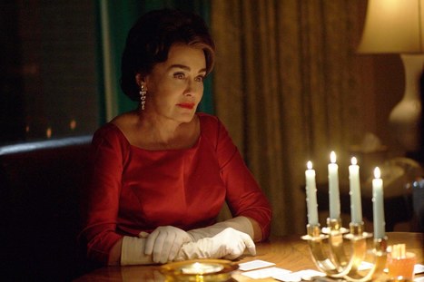 Did Joan Crawford Commit Suicide? 'Feud' Finale Reignites Theory | LGBTQ+ Movies, Theatre, FIlm & Music | Scoop.it