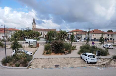 B&eacute;nesse-Maremne&nbsp;: la place centrale r&eacute;am&eacute;nag&eacute;e a &eacute;t&eacute; inaugur&eacute;e | Landes | Scoop.it