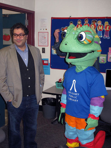 Mayor Nenshi Hangs out with Curious the Chameleon on Family Literacy ...