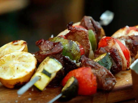 Saftiga grillspett med kött och grönsaker | 1Uutiset - Lukemisen tähden | Scoop.it