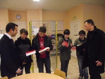 Vic-Fezensac. Jeu litt&eacute;raire : les coll&eacute;giens ont d&eacute;masqu&eacute; le meurtrier - La D&eacute;p&ecirc;che | Le CDI du Coll&egrave;ge Gabriel S&eacute;ailles | Scoop.it