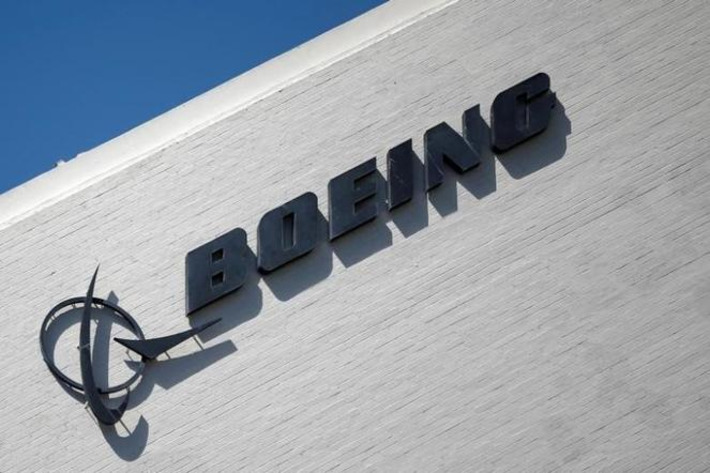 Boeing CEO sees 'flattish' sales, profit rise in 2017 | Business Report - Making A Difference | Scoop.it