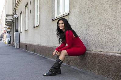 Shirly Karvinen julkaisi bikinikuvia Thaimaan lämmöstä – seuraajien karu reaktio yllätti missikaunottaren: ”Tuli oksettavia viestejä” - Viihde - Ilta-Sanomat | 1Uutiset - Lukemisen tähden | Scoop.it