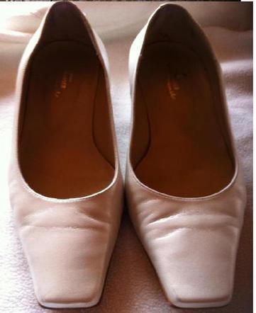 Annonce : Chaussure ivoir taille39 - Alsace - Rhin (Bas) - Occasion du mariage | Robes de mariée d'occasion | Scoop.it