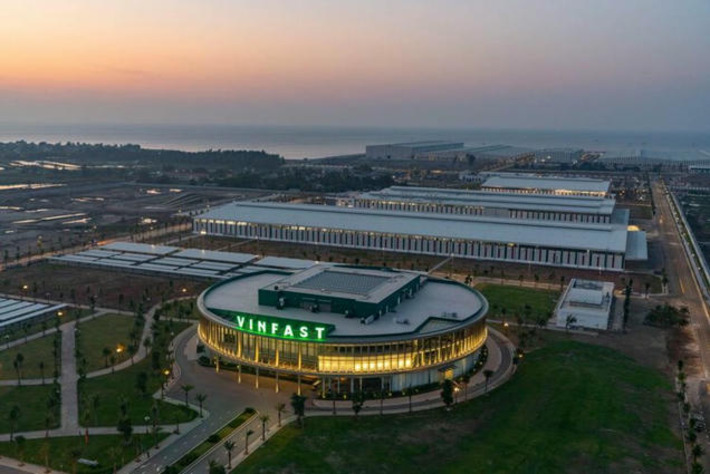 Vietnamese Billionaire’s Vingroup To Build $14 Billion Port, Logistics Hub Near Hanoi | Family Office & Billionaire Report - Empowering Family Dynasties | Scoop.it