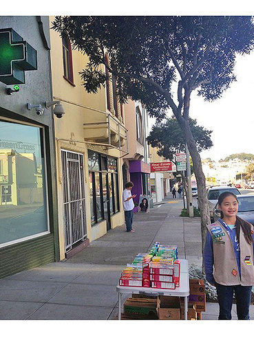 Girl Scout Sells Cookies Outside Medical Marijuana Dispensary | Beckley News : Cannabis - Marijuana | Scoop.it