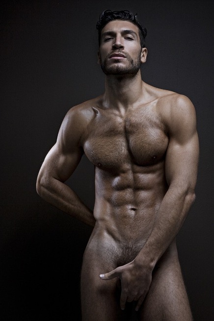 L'erezione di Valerio Pino - Le foto! - JHP by Jimi Paradise&trade; | QUEERWORLD! | Scoop.it