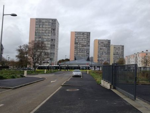 Les maires de banlieue ont du mal à accepter la parole des habitants | Veille territoriale AURH | Scoop.it