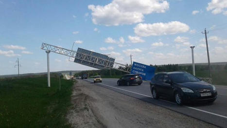 На автодорогу Калуга-Козельск рухнула металлическая конструкция с указателями | Business | Scoop.it