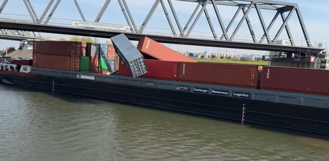 Vessel collides with bridge near D&uuml;sseldorf, containers fall overboard / le 26.03.2026 | Pollution accidentelle des eaux (+ d&eacute;chets plastiques) | Scoop.it