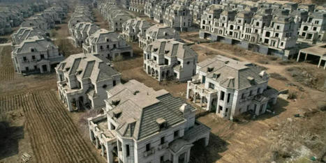 Chinese ghost town of mansions reclaimed by farmers - RawStory.com | Agents of Behemoth | Scoop.it