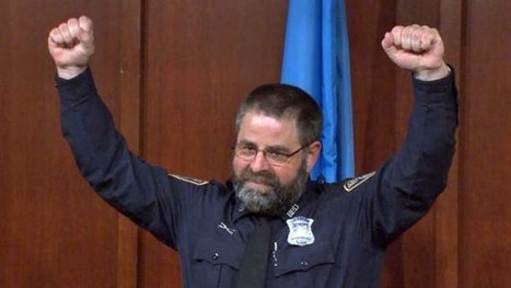 Boston Police Officer Humbled By Sox Celebration Photo | Boston, you're my home | Scoop.it