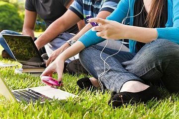 6 Mobile Learning Trends That Grew in 2012 | Teaching a Modern Business Communication Course | Scoop.it
